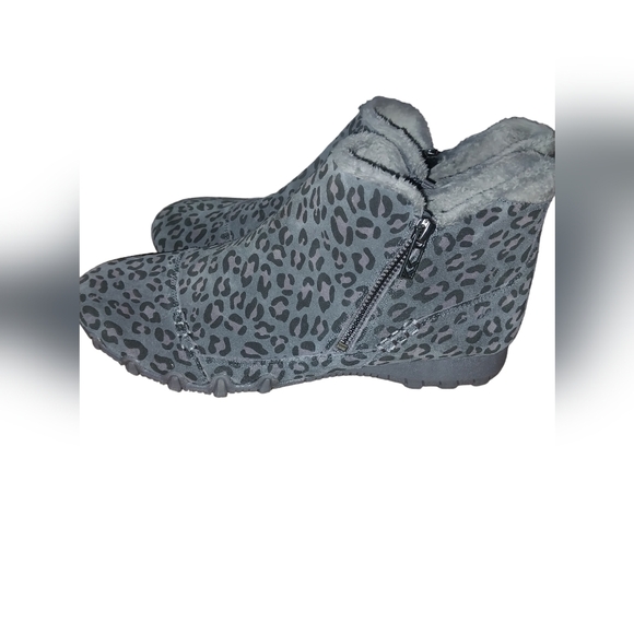 Skechers gray cheetah print booties size 10 - Picture 6 of 14